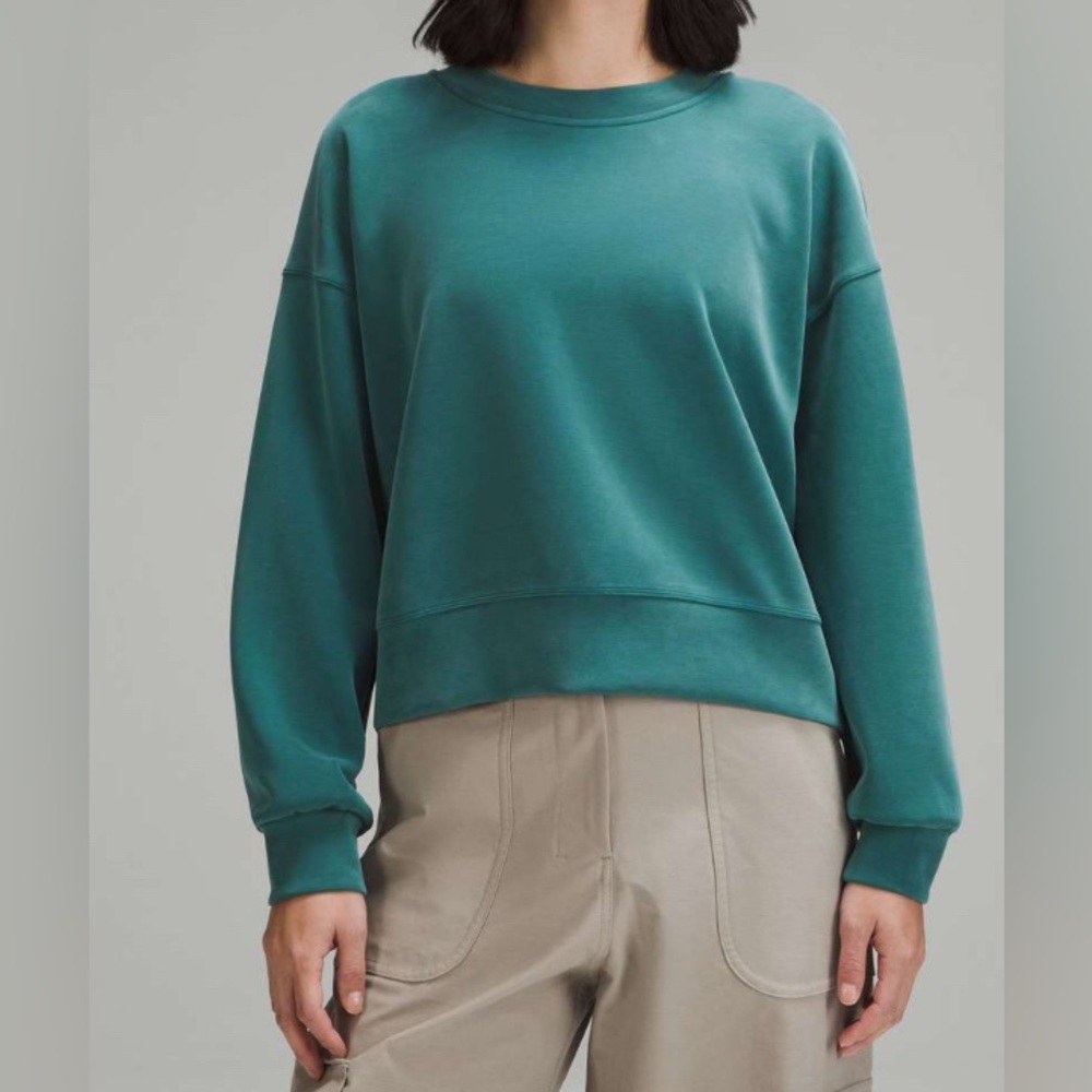 NWOT Lululemon Softstreme Perfectly Oversized Cropped Crew